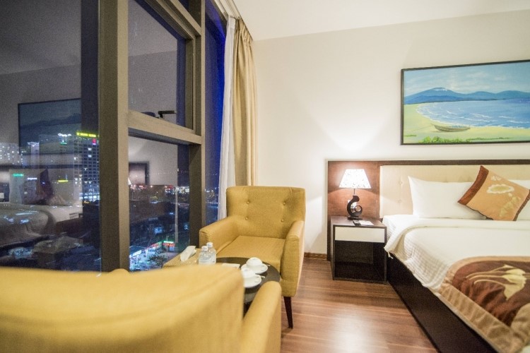 Phòng Deluxe Queen Ocean View